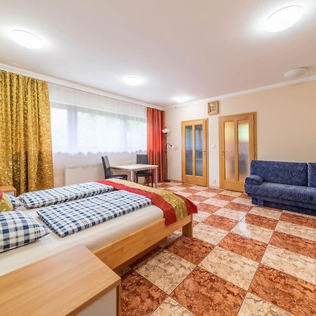 Apartman Blizko Centra Prahy Praga Exterior foto