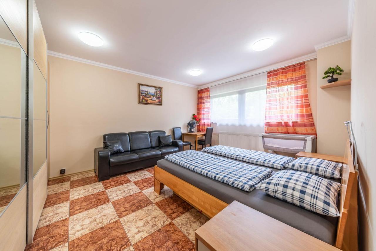 Apartman Blizko Centra Prahy Praga Exterior foto