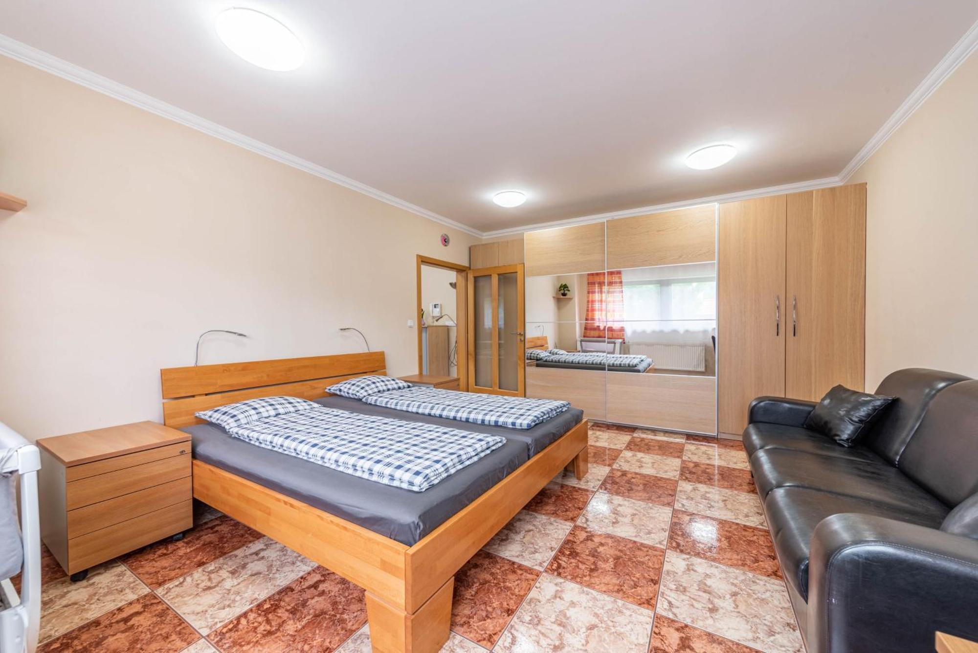 Apartman Blizko Centra Prahy Praga Exterior foto